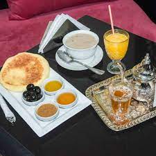 Petit Déjeuner Soussi